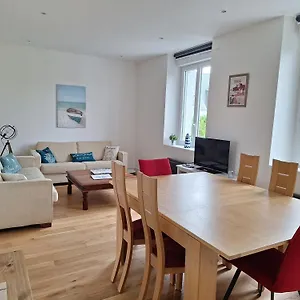 Au Coeur De La Cote De Granit Rose. Appartement
